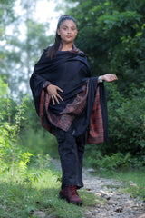 Black colour shawl - CraftKashmir
