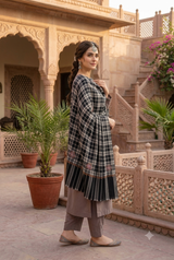 Black Kashmiri Wool Shawl with Sozni Work CraftKashmir