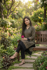 Black Kashmiri Zari Work Woolen Kurti – Elegant Traditional Ethnic Wear CraftKashmir