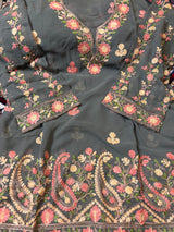 CraftKashmir's short length with hem design kurti CraftKashmir