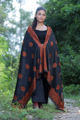 Black colour shawl