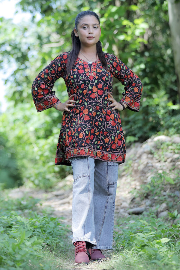 Black colour kurti - CraftKashmir