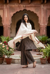 White Kashmiri Sozni Wool Shawl with Hand Embroidery CraftKashmir
