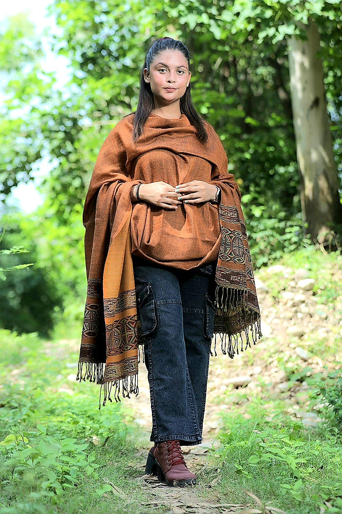 Rust colour shawl