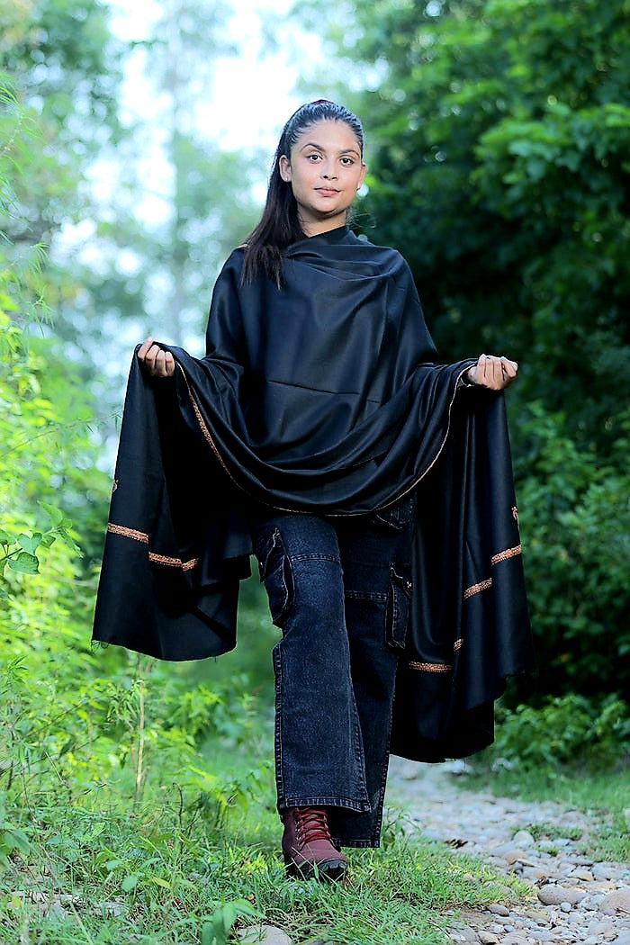 Black colour shawl - CraftKashmir