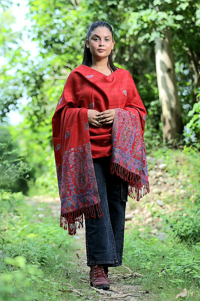 Red colour shawl